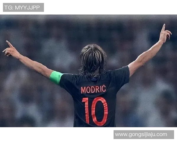 足球明星人物精彩瞬间集锦全景展示与分析 足球明星人物精彩瞬间集锦全景展示与分析