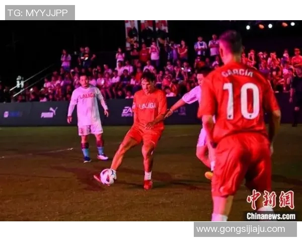 横向展示足球明星壁画的魅力与风采,感受足球文化的独特魅力与激情 横向展示足球明星壁画的魅力与风采,感受足球文化的独特魅力与激情