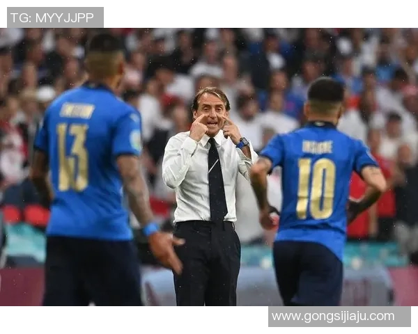 泱泱大国的足球明星如何在国际舞台上闪耀光芒与荣耀