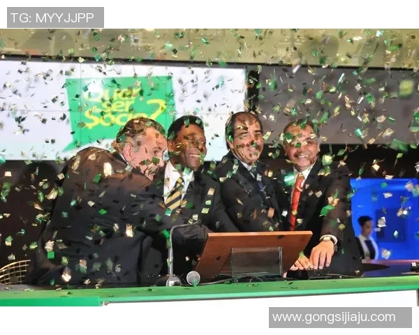 足球传奇贝利的漫画头像女神形象展现魅力与风采